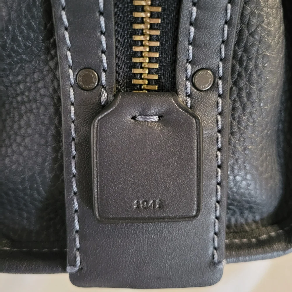 Coach Rogue 25 with Tea Roses - Picture 7 of 9